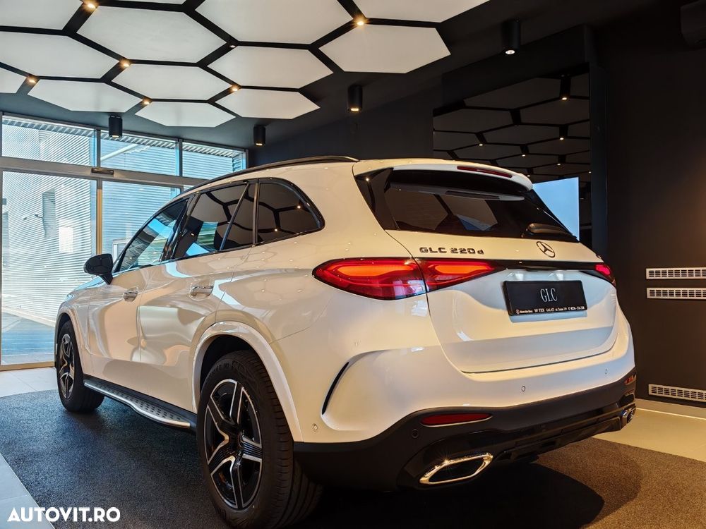 Mercedes-Benz GLC 220 d 4MATIC MHEV - 12