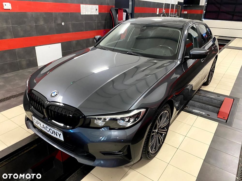 BMW Seria 3 320d Sport - 2