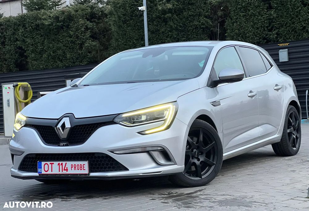 Renault Megane ENERGY TCe 205 EDC GT - 2