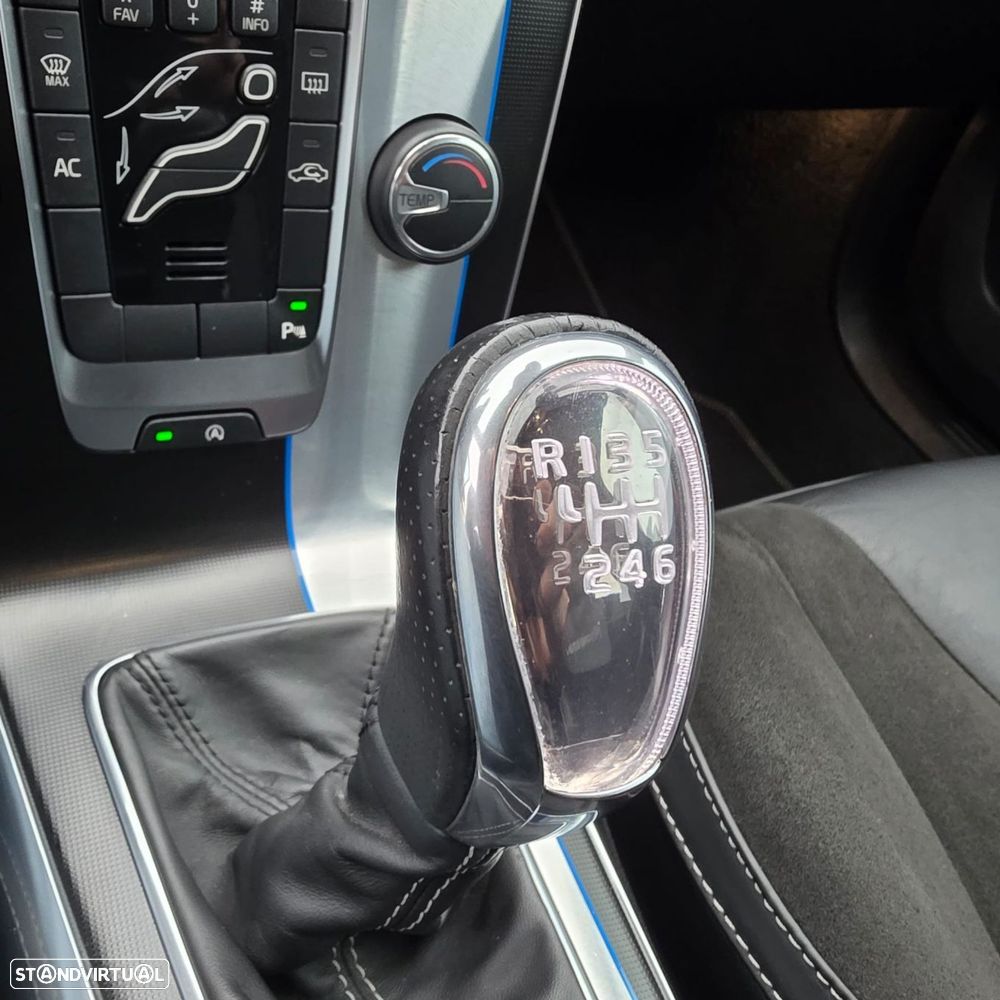 Volvo V40 1.6 D2 R-Design - 8