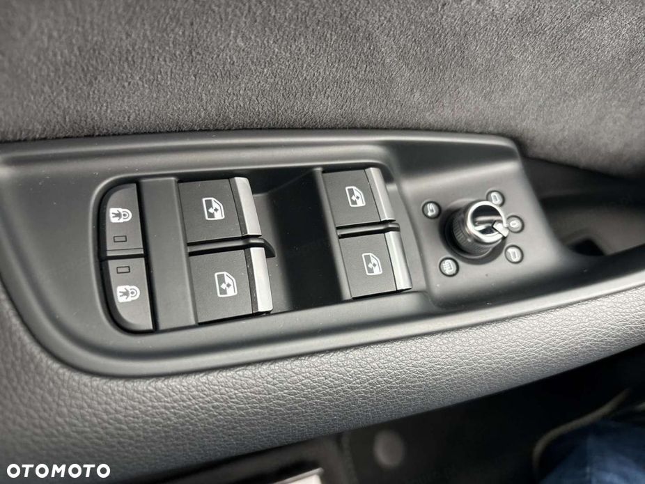 Audi Q7 50 TDI mHEV Quattro S Line Tiptr - 17