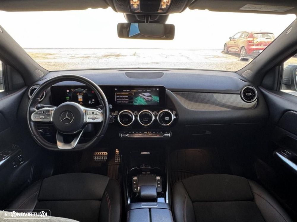 Mercedes-Benz GLA 250 e AMG Line - 16