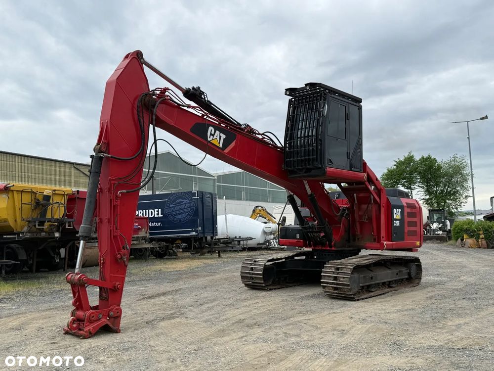 Caterpillar 320E - 1