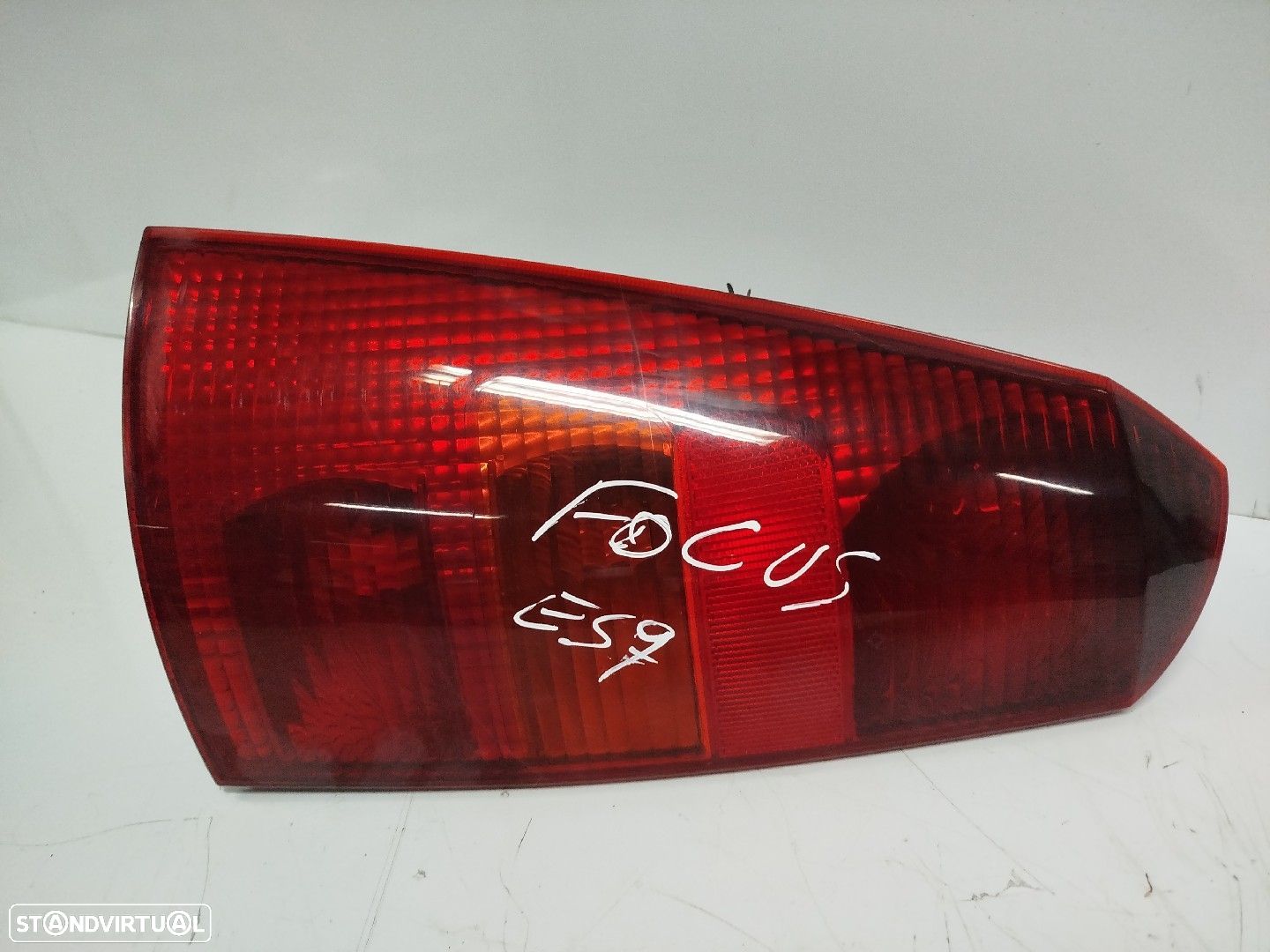 Farolim Stop Esq Ford Focus Caixa/Combi (Dnw) - 1