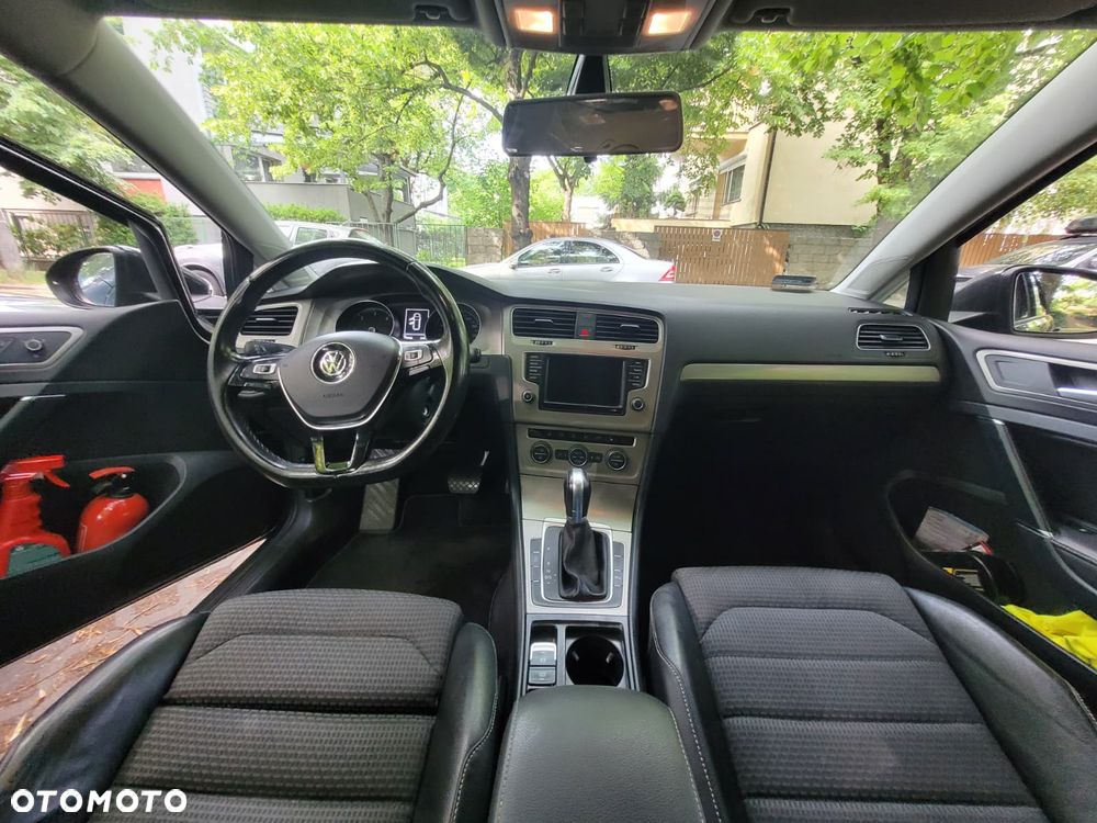 Volkswagen Golf 2.0 TDI SCR DSG Comfortline - 5