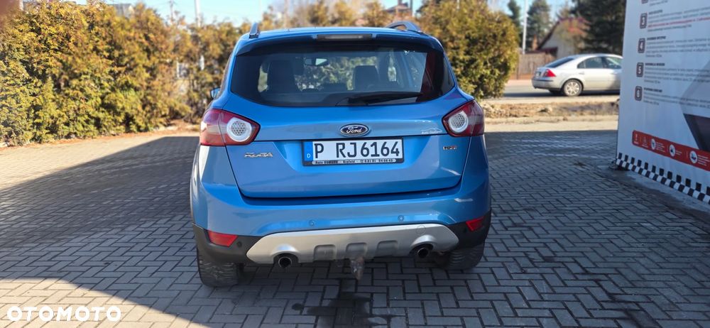 Ford Kuga 2.0 TDCi 2x4 Titanium - 12