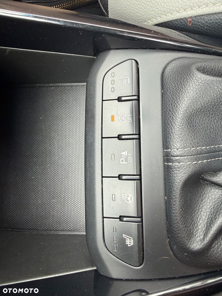 Kia Stonic 1.0 T-GDI L - 36
