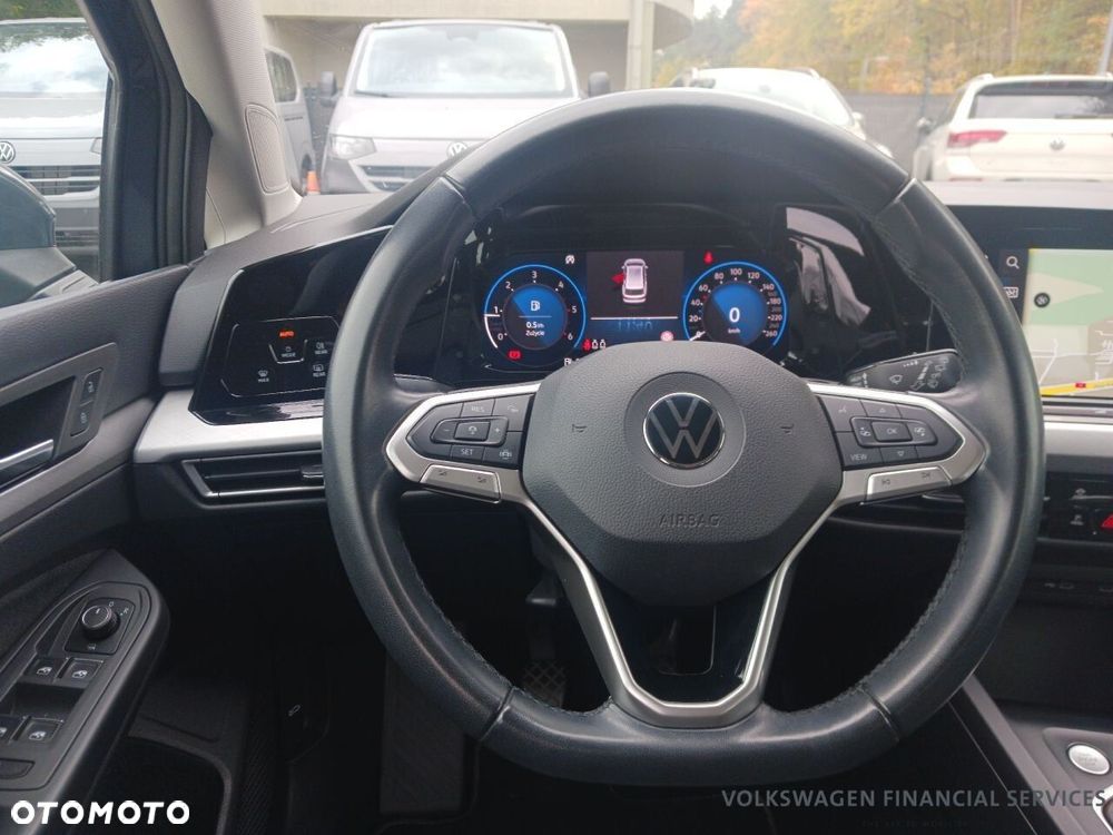 Volkswagen Golf - 10