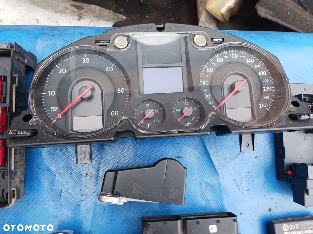 Zestaw startowy Volkswagen Passat B6 03G906018CE 2.0TDI 140KM 5WP45610AC Licznik stacyjka moduł 3c0907530C Blokada kierownicy 3c0905861f - 2