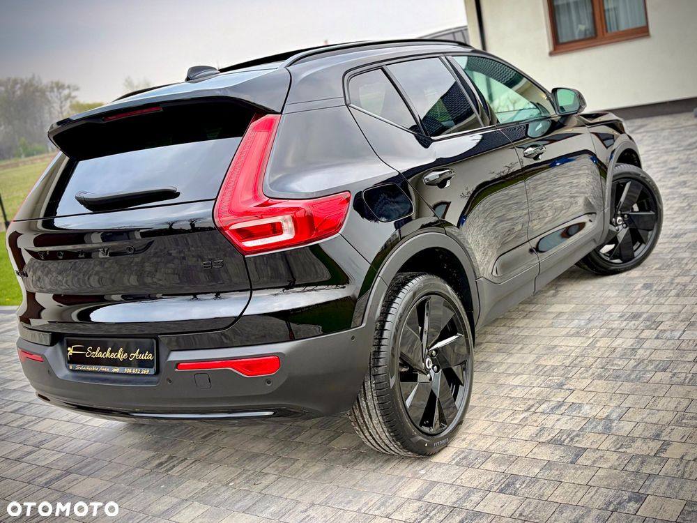 Volvo XC 40 B3 B DKG Ultra Black Edition - 11