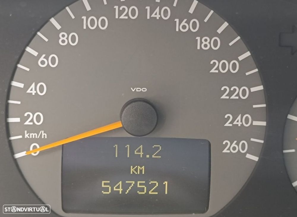 Mercedes-Benz E 220 CDI Avantgarde - 6