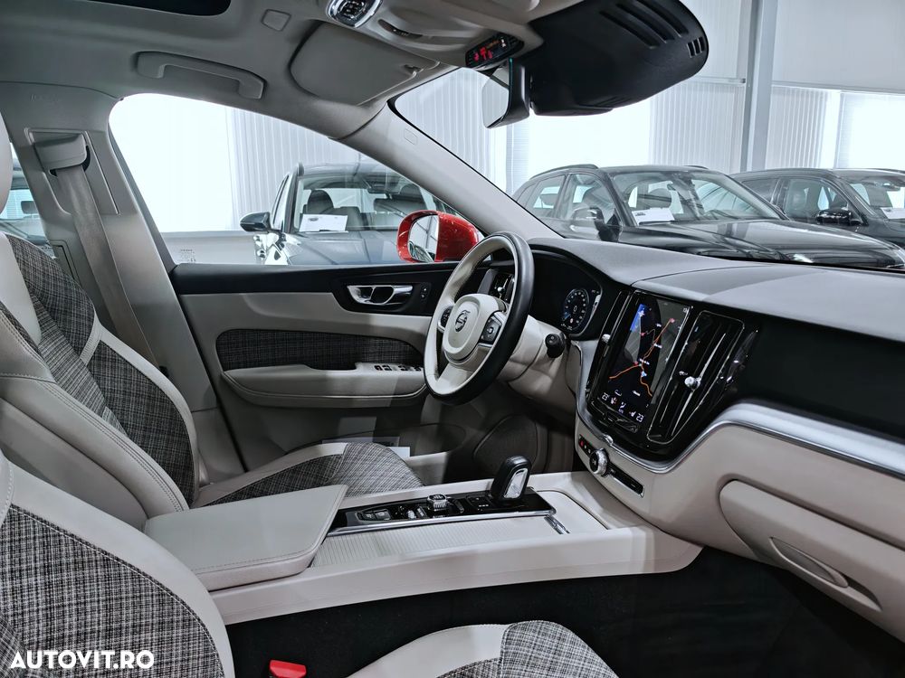 Volvo XC 60 T6 AWD Recharge Geartronic Inscription - 6