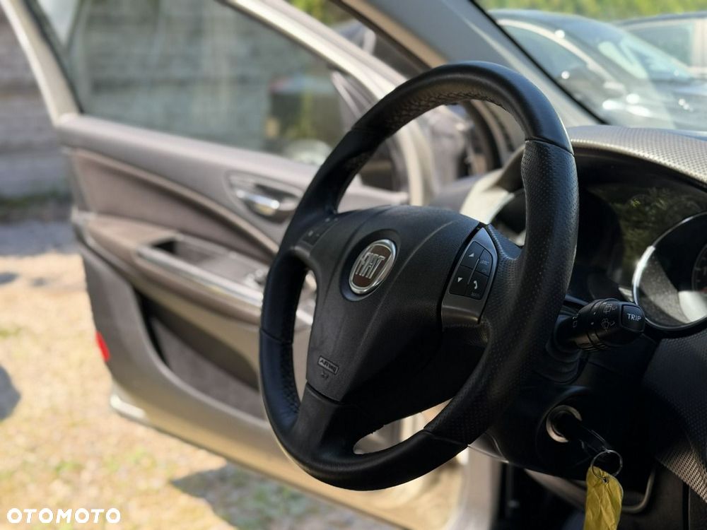 Fiat Bravo - 24