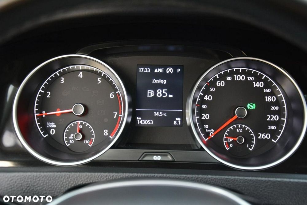 Volkswagen Golf 1.5 TSI ACT DSG Sound - 24