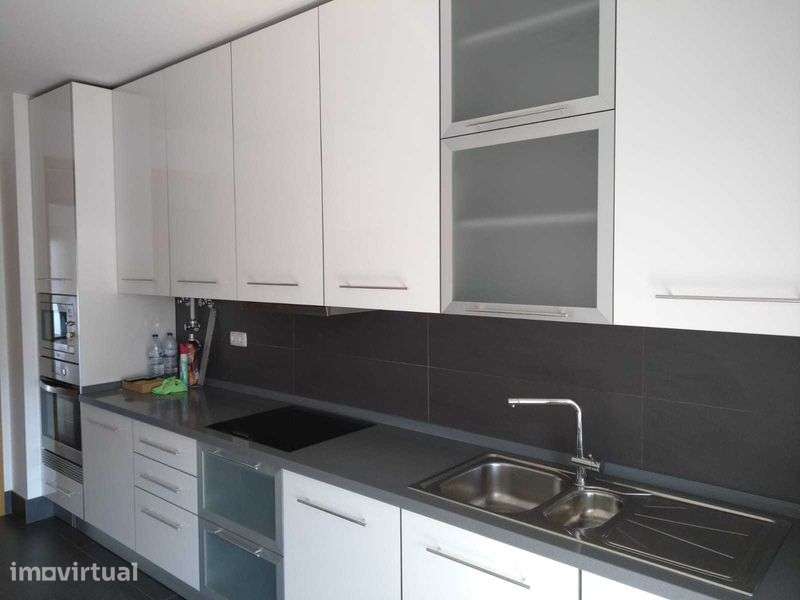 Arrenda-se apartamento T2 junto ao campo futebol de  Tires - Grande imagem: 5/12
