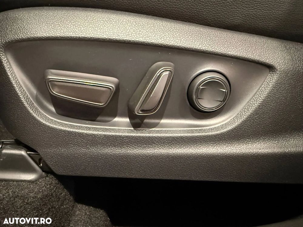 Toyota C-HR 1.8 HEV 140 CP 4x2 CVT Exclusive - 24