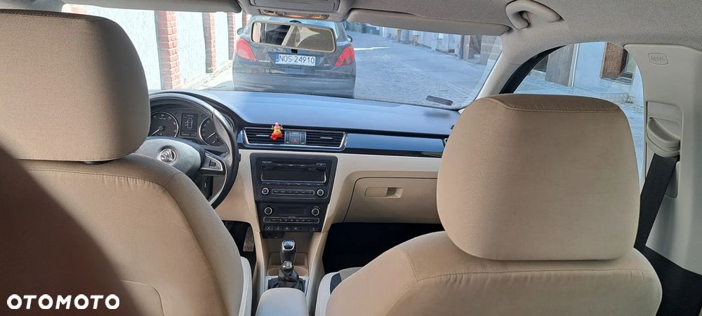 Skoda RAPID 1.2 TSI Ambition - 7
