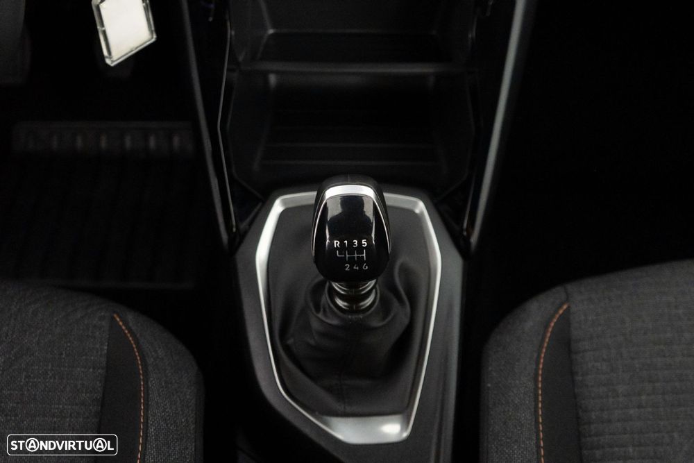 Peugeot 2008 1.2 Style - 25