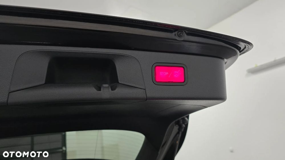 Mercedes-Benz GLC 300 de 4Matic 9G-TRONIC AMG Line Plus - 15