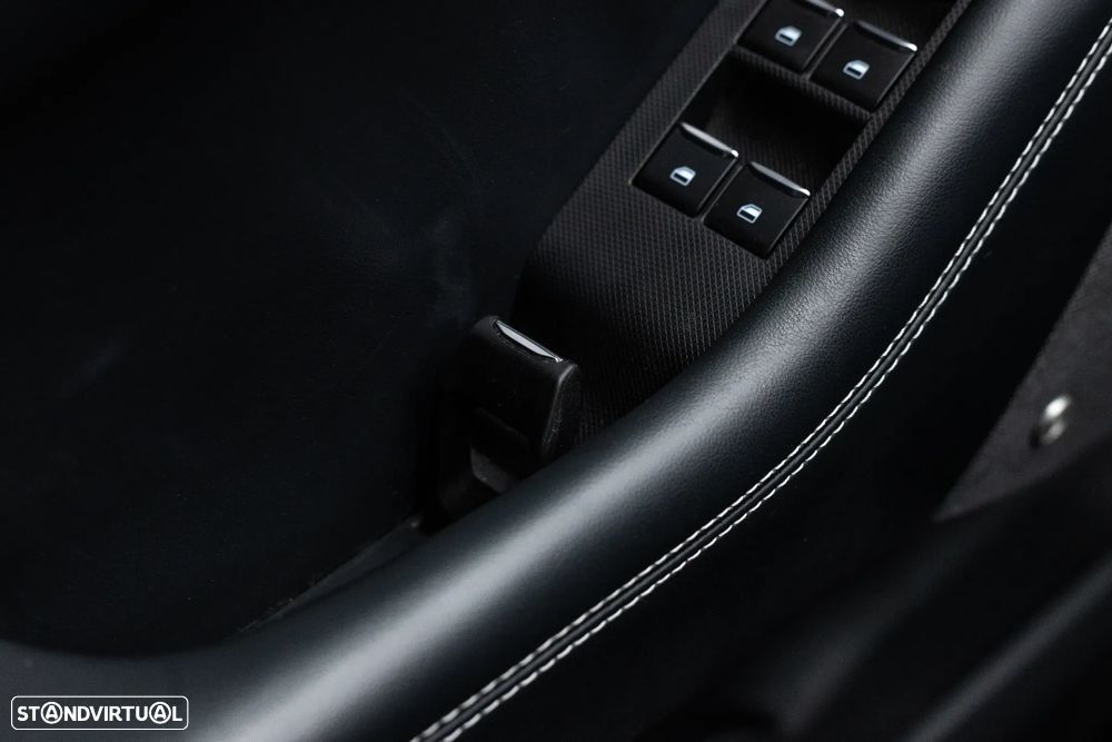 Ford Mustang Mach-E Standard - 20