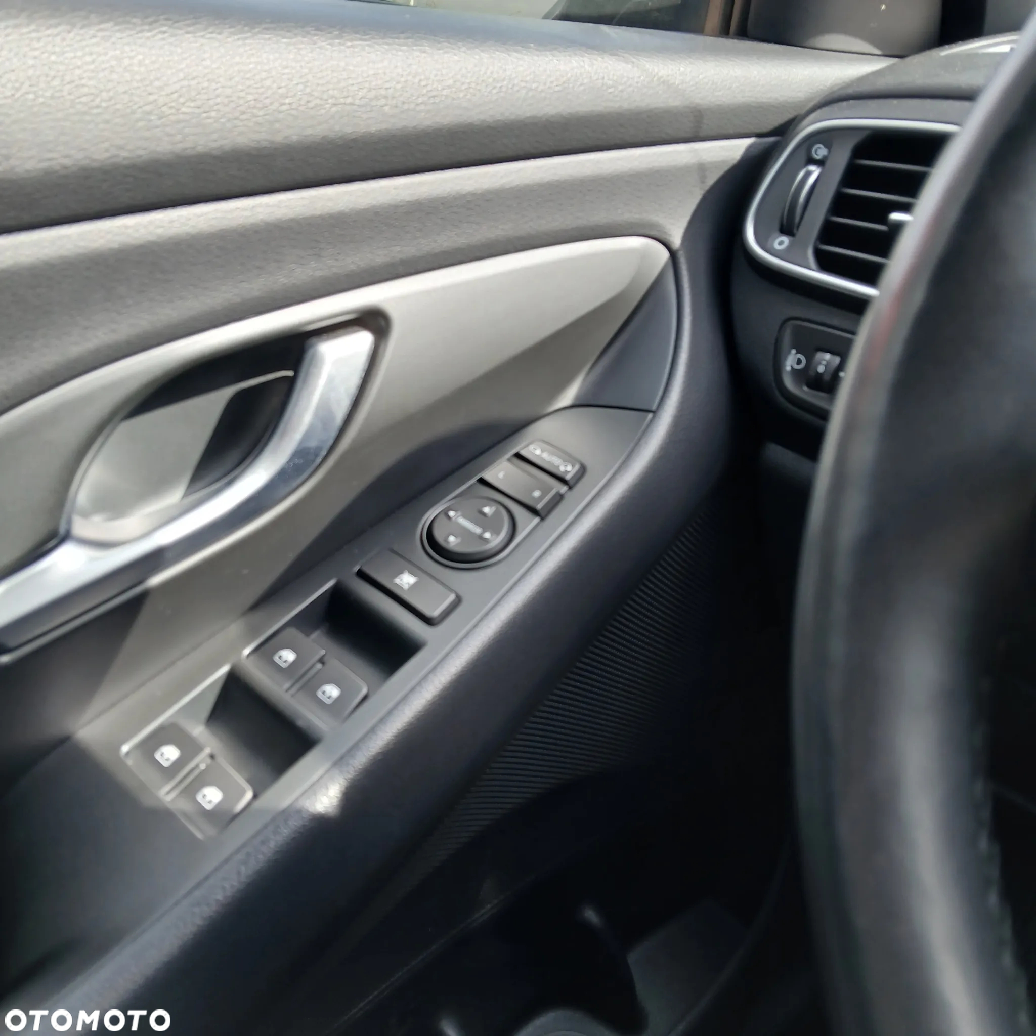 Hyundai i30 1.4 Premiere Comfort - 7