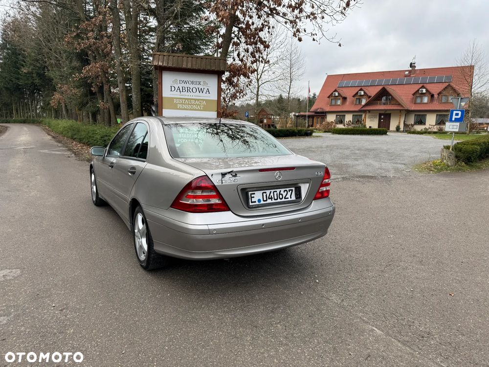 Mercedes-Benz Klasa C 220 CDI Automatik Elegance Sport Edition - 7