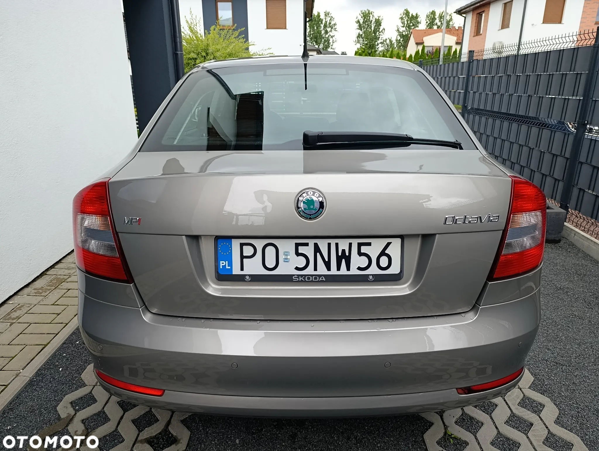 Skoda Octavia 1.6 Family - 16