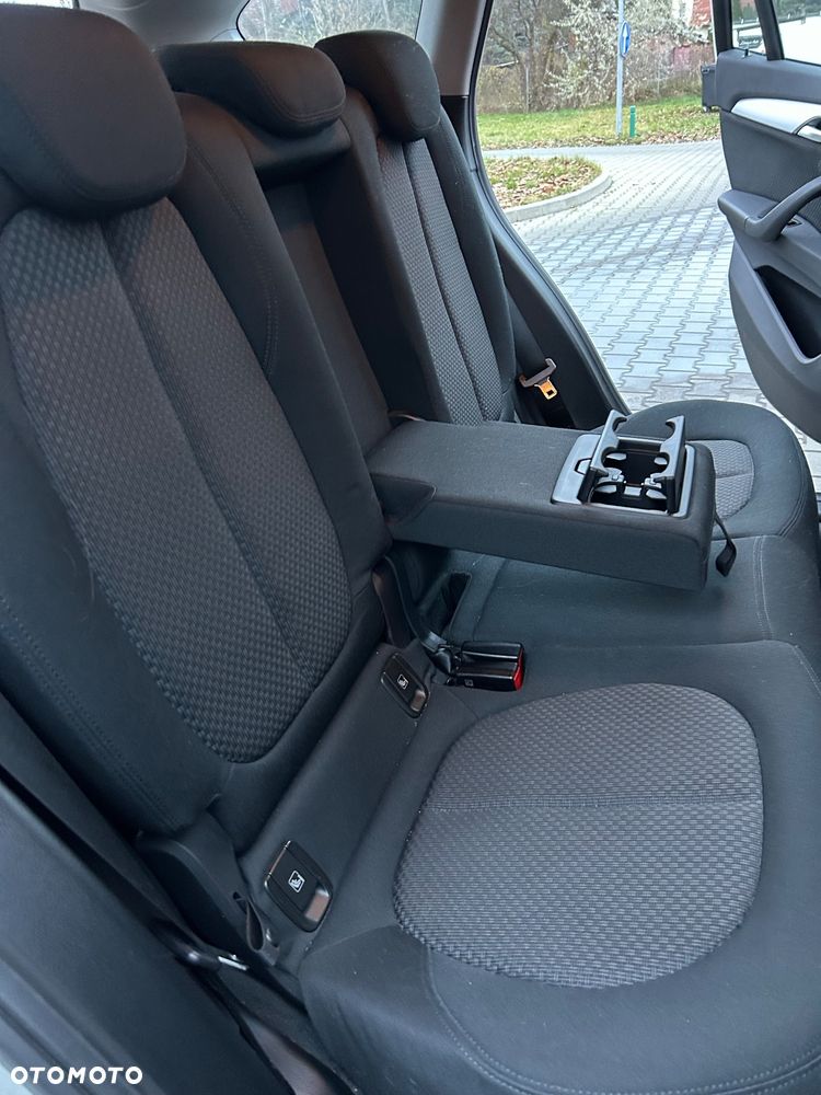 BMW X1 sDrive18i GPF Advantage - 29