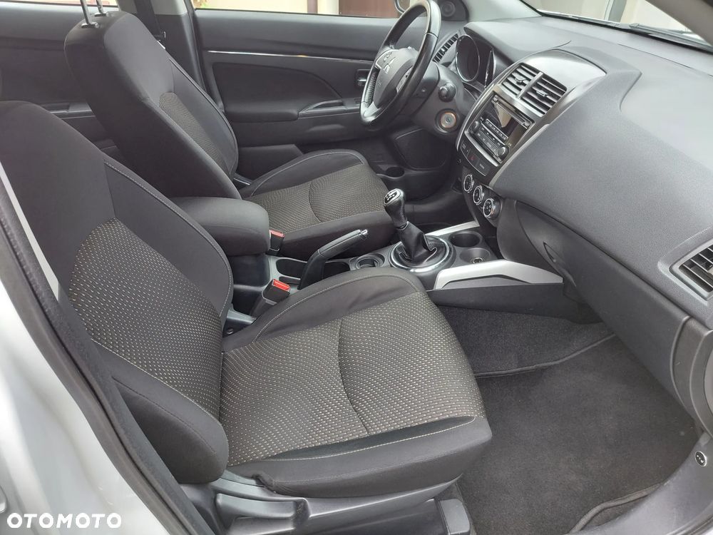 Mitsubishi ASX 1.6 2WD Invite - 17