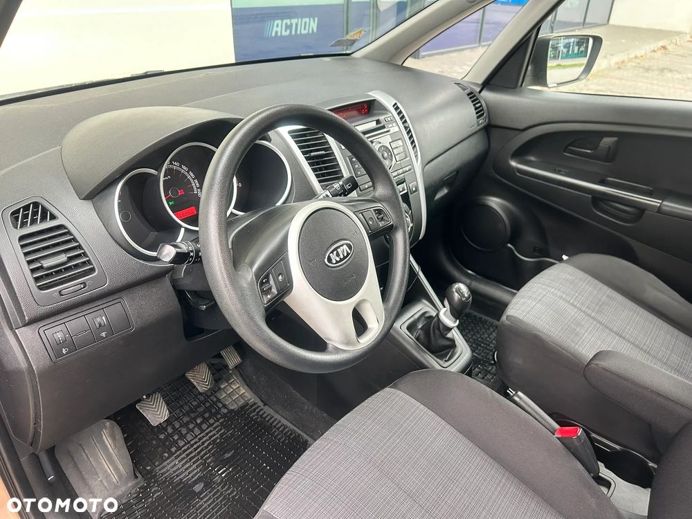 Kia Venga 1.4 CRDi M - 12