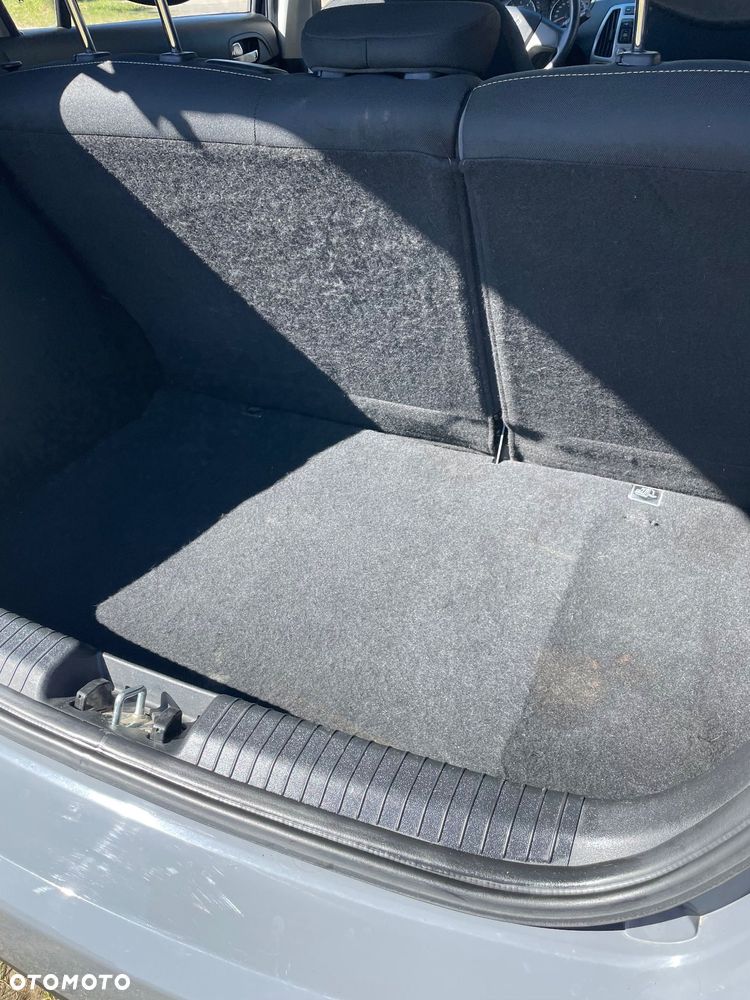 Hyundai i20 1.1 CRDi Comfort - 14