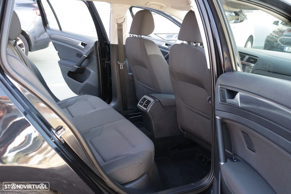 VW Golf Variant 1.0 TSI Confortline - 23