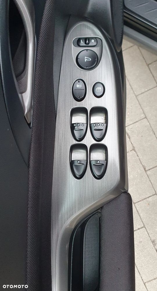 Honda Civic 1.4 i-VTEC Comfort - 19