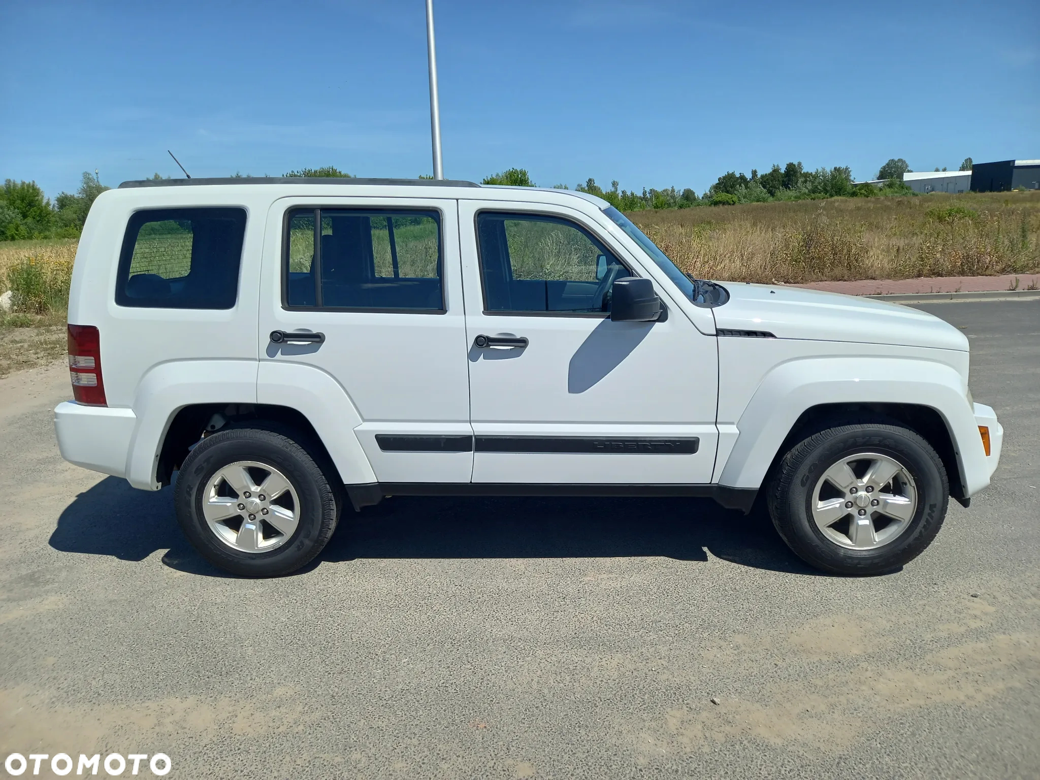 Jeep Liberty - 4