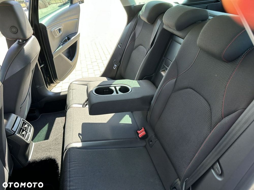 Seat Leon Sportstourer 2.0 TDI FR S&S DSG - 13