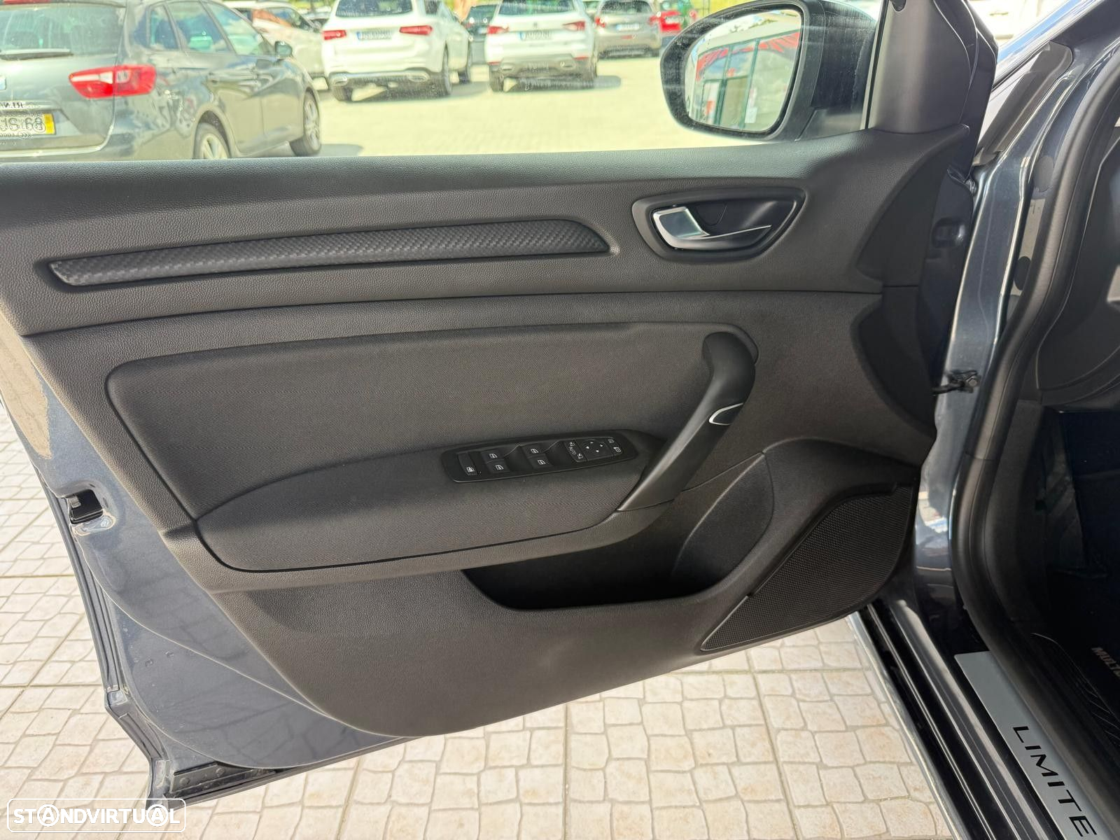 Renault Mégane 1.3 TCe Limited - 9