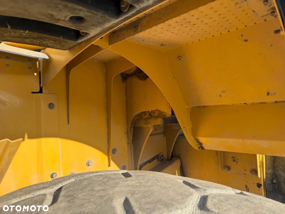 Caterpillar 950M - 9