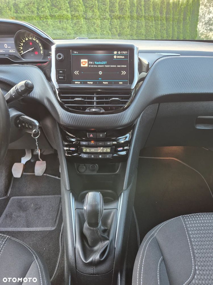Peugeot 208 PureTech 82 Start & Stop Tech Edition - 22