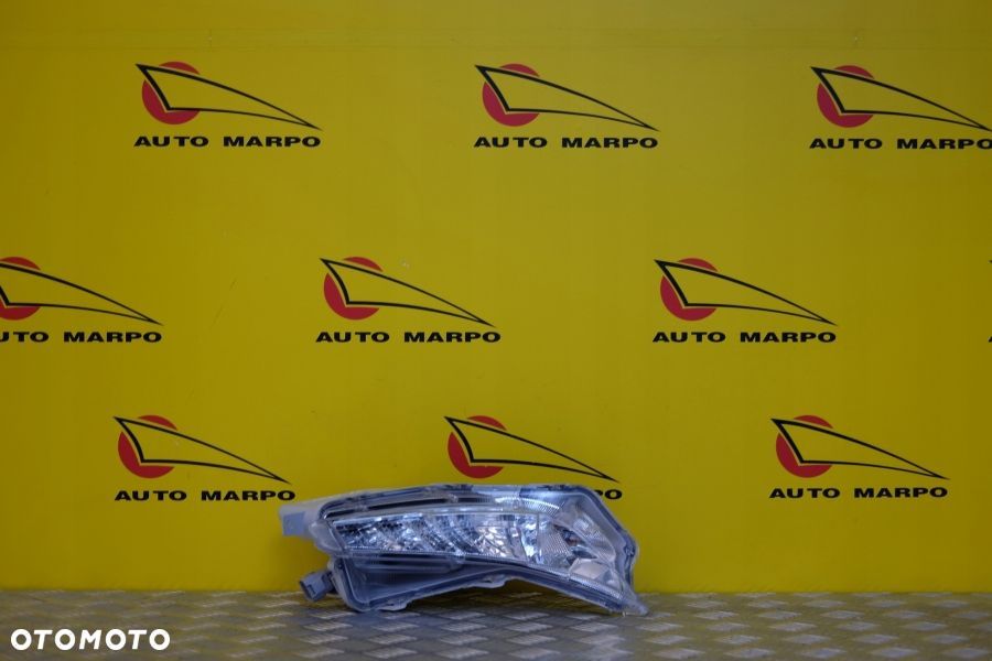 TOYOTA CAMRY 2015-2018 HALOGEN PRAWY PRZÓD LAMPA - 2