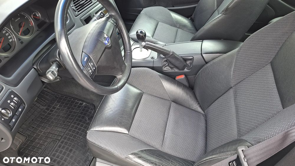 Volvo S60 2.4D5 Momentum - 17