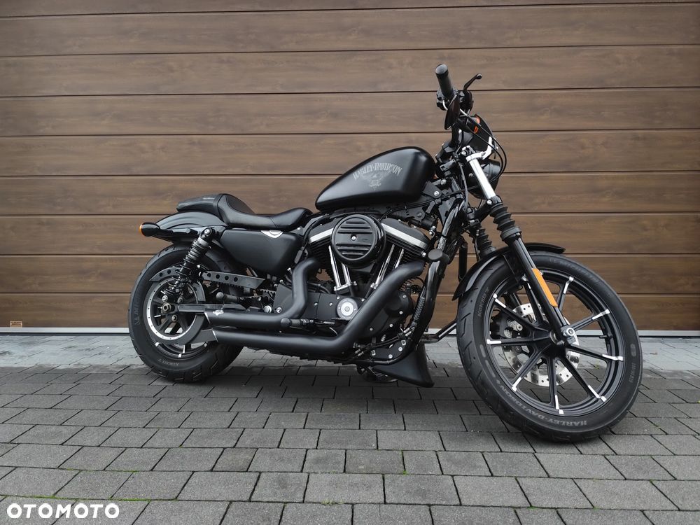 Harley-Davidson Sportster Iron 883 - 1