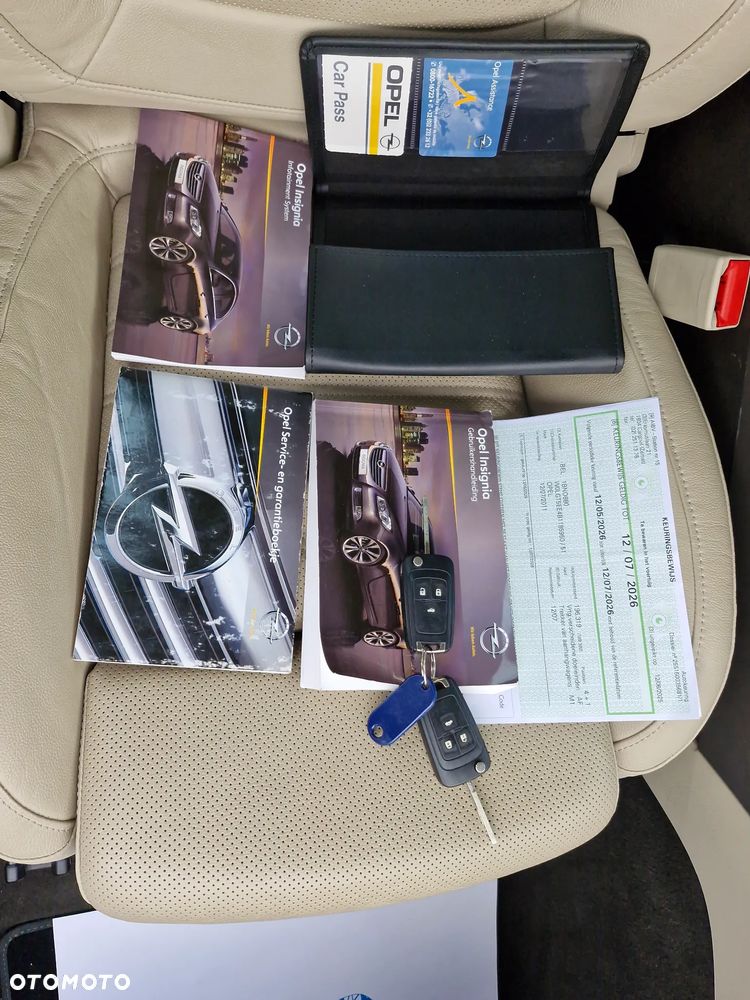Opel Insignia 2.0 Turbo 4x4 Cosmo - 30