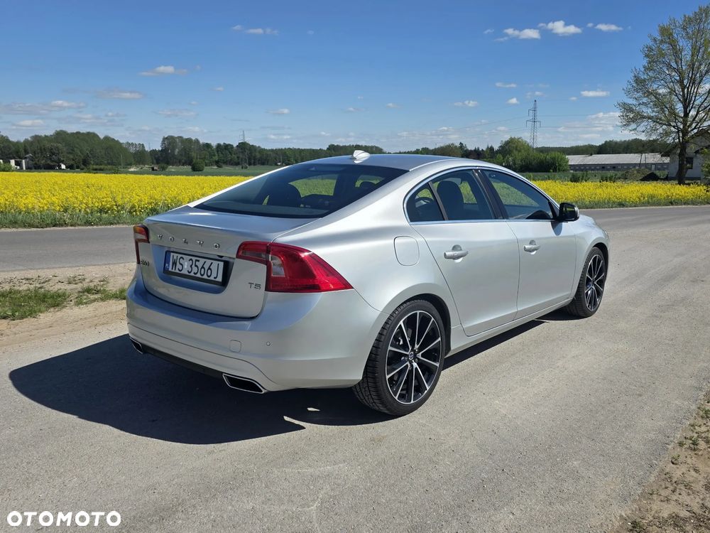 Volvo S60 - 6