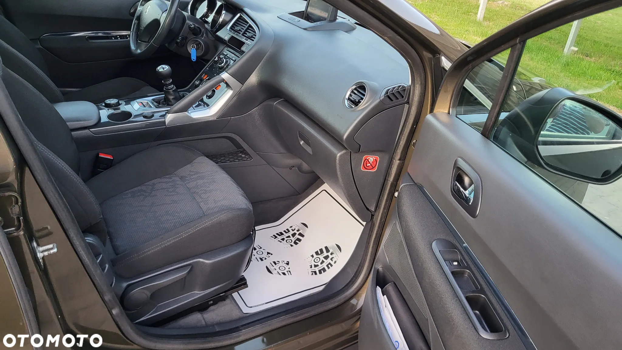 Peugeot 3008 HDi FAP 150 Platinum - 24