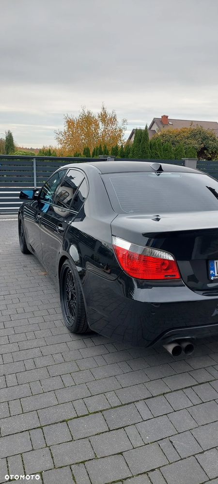 BMW Seria 5 523i - 17