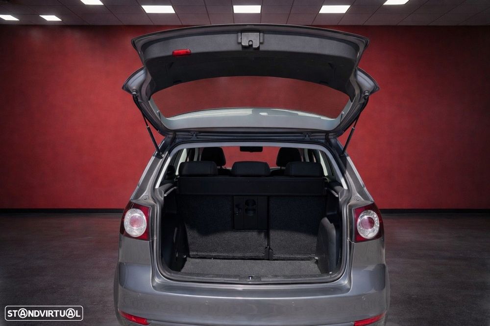 VW Golf Plus 1.6 TDi DPF Highline - 9