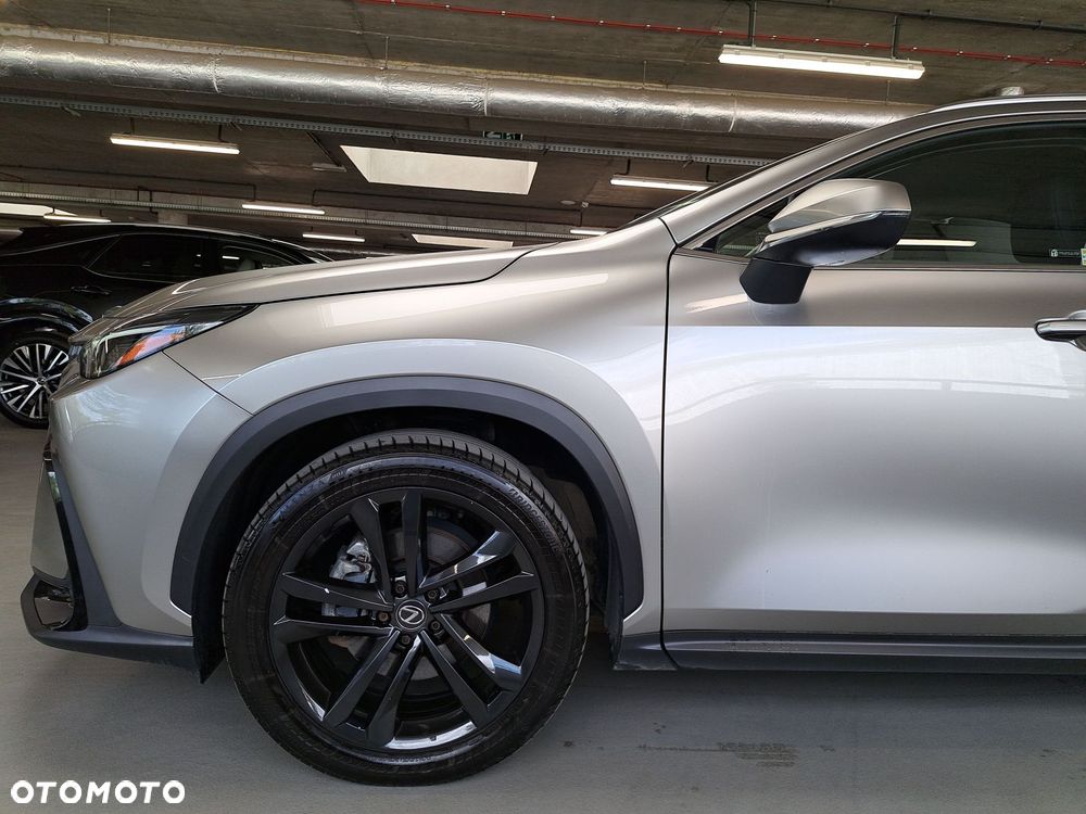 Lexus NX 350h Prestige AWD - 37