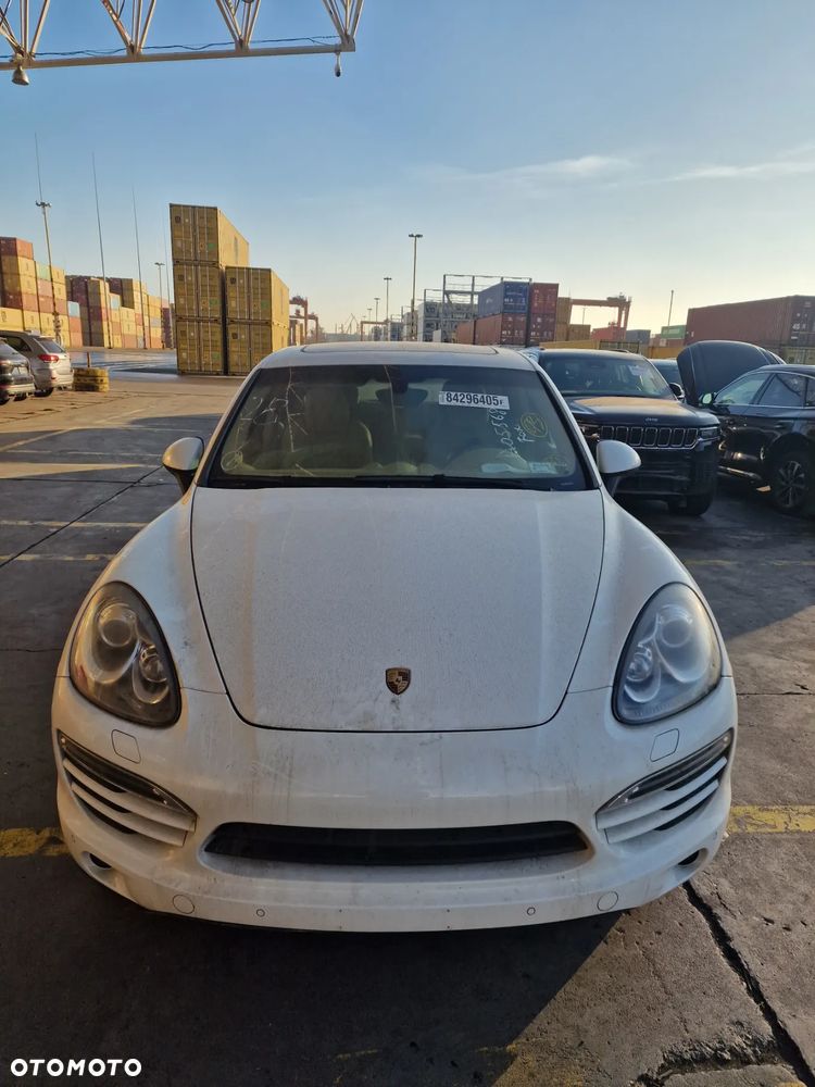 Porsche Cayenne - 22