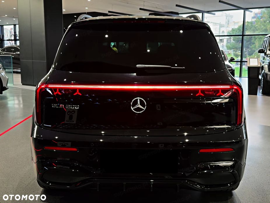 Mercedes-Benz GLB 200 mHEV 8G-eDCT - 4