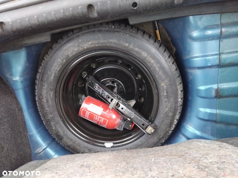 Renault Clio 1.5 dCi Privilege - 18